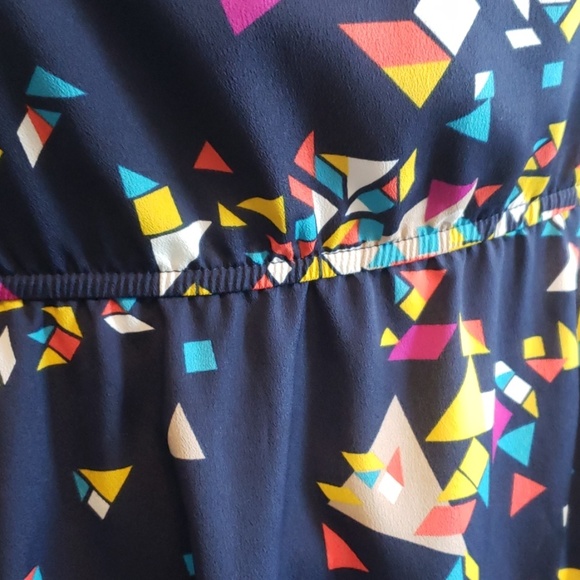 Needle and thread Dress - Picture 4 of 7